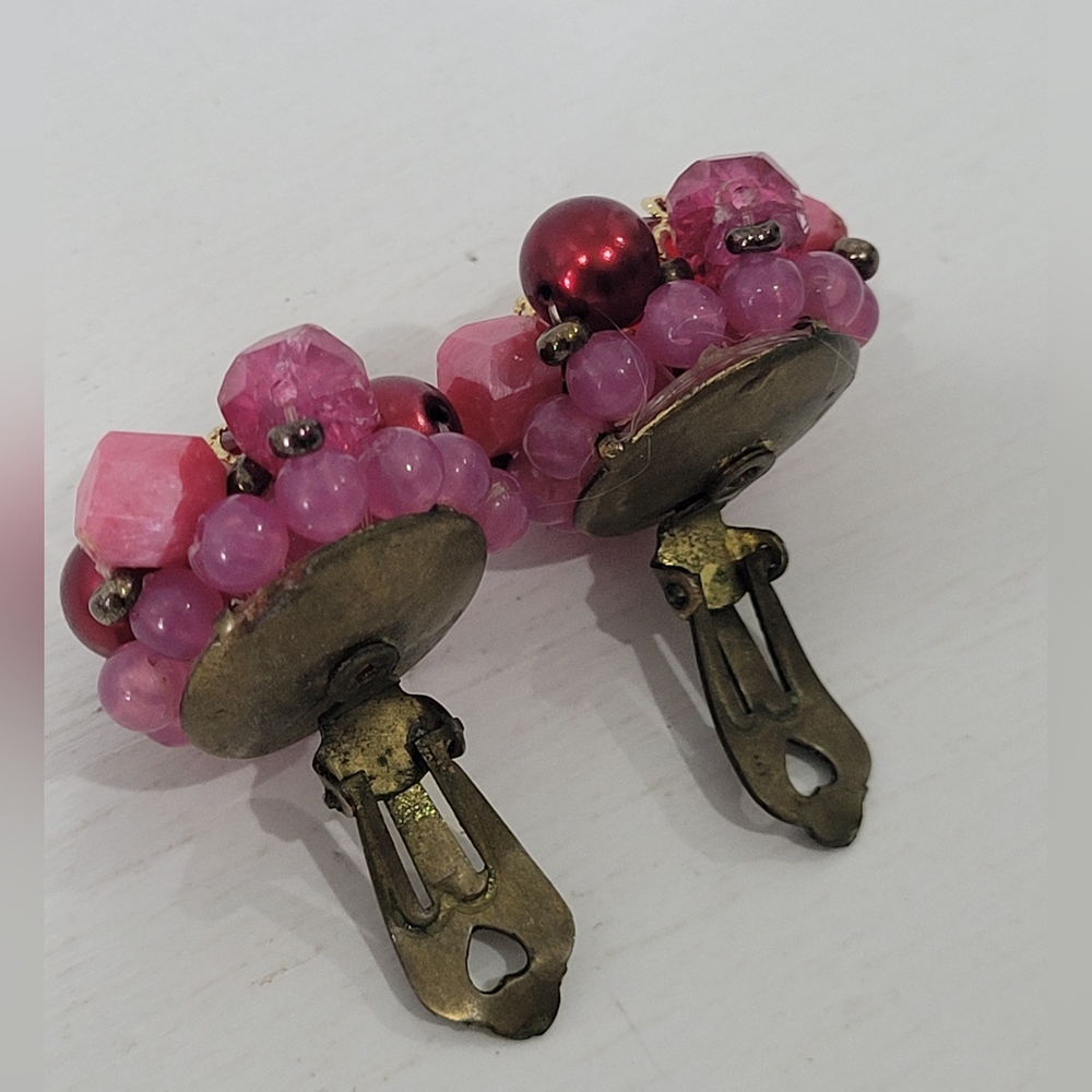 Vintage 50's 60's Clip On Earnings. - Picture 5 of 12